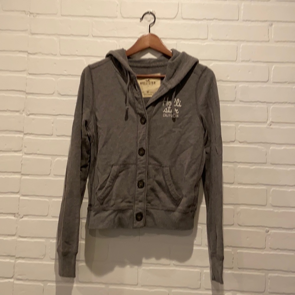 gray hollister button hoodie